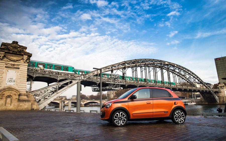  Renault Twingo GT 2016 года  (фото 8 из 49)